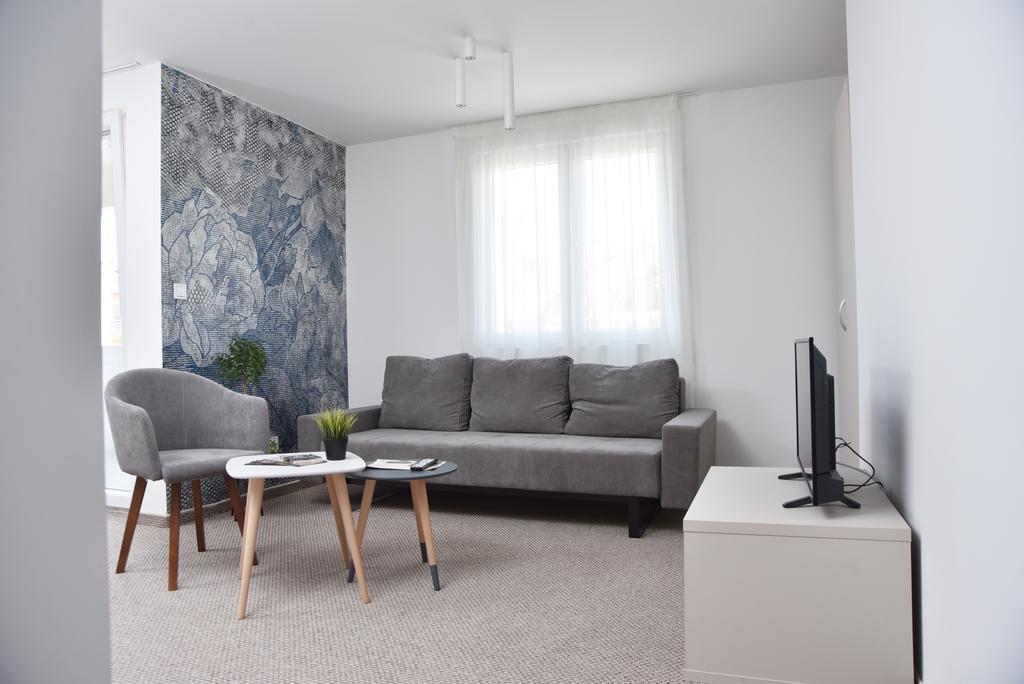 Kozle City Apartments Üsküp Oda fotoğraf