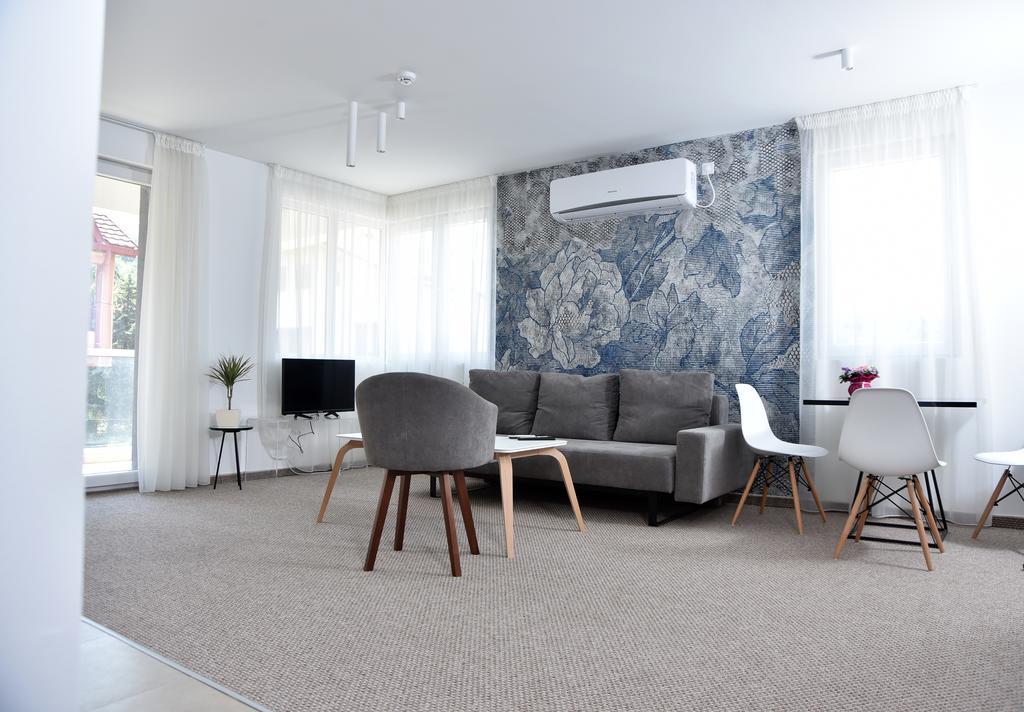 Kozle City Apartments Üsküp Oda fotoğraf