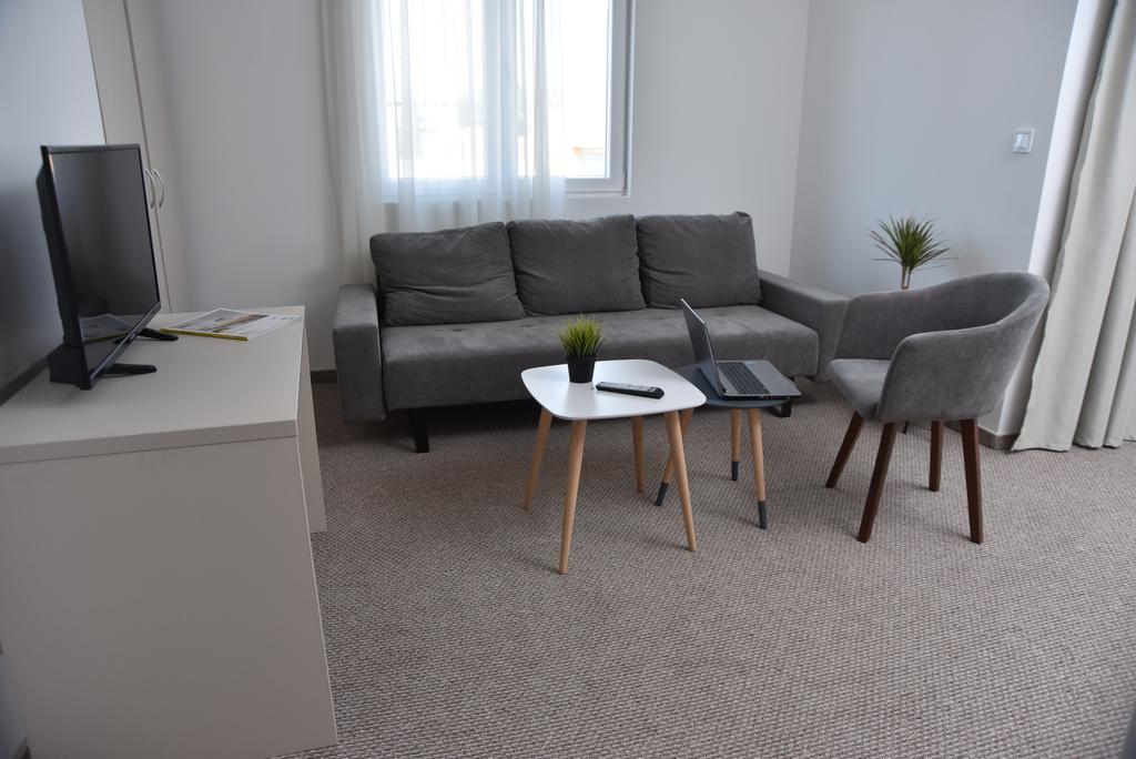 Kozle City Apartments Üsküp Oda fotoğraf