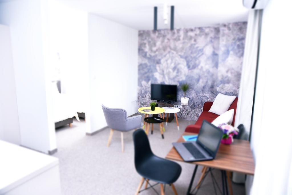 Kozle City Apartments Üsküp Oda fotoğraf